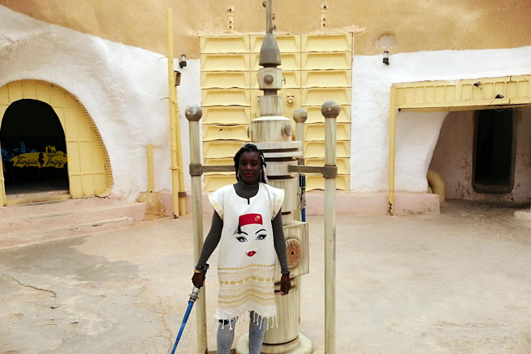 2D Tataouine, Ksar Ghilane & Matmata tour with night in tent