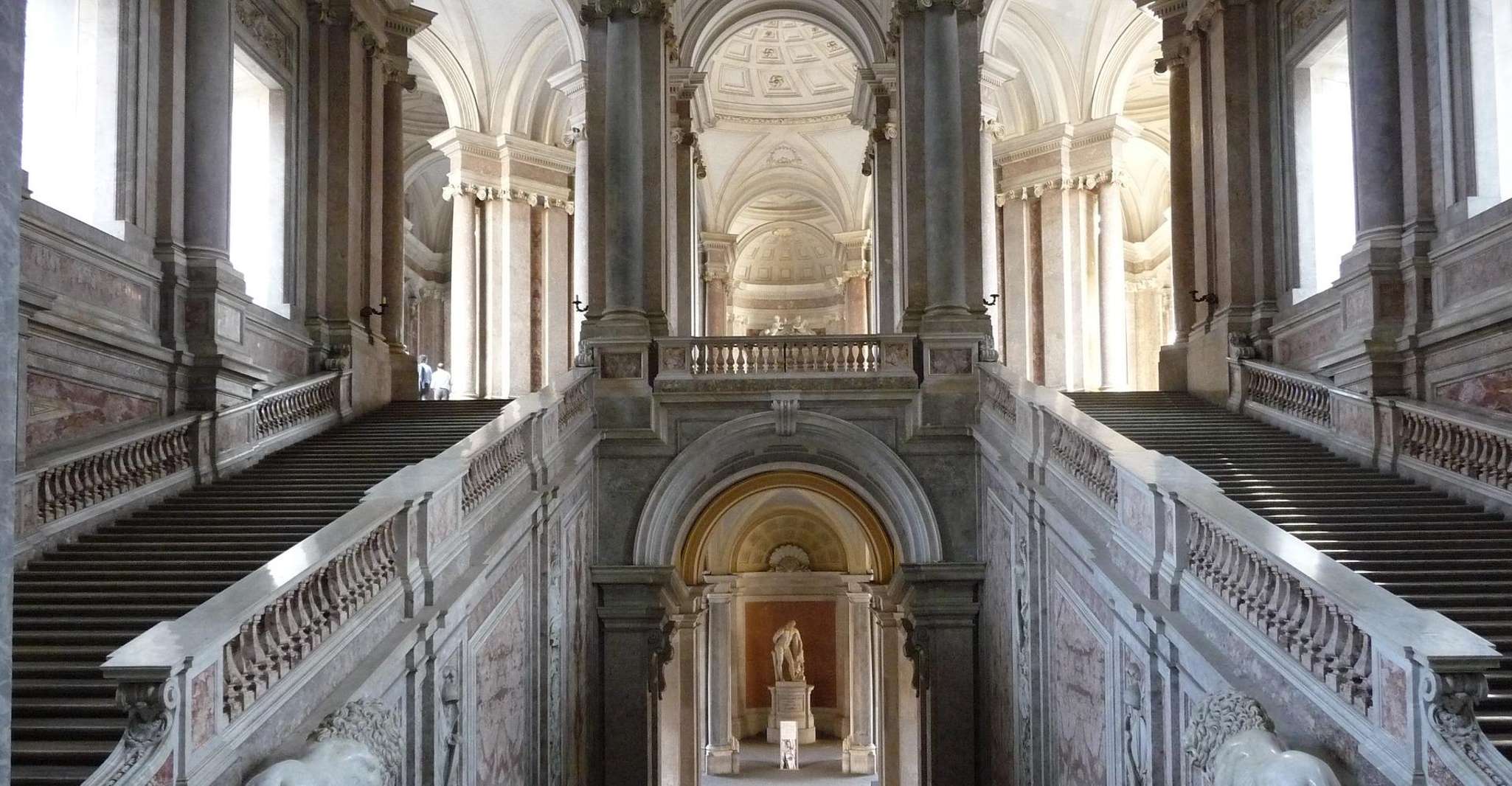 Memorable Tour of Caserta - Housity