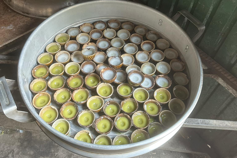 I piatti più iconici di Battambang Tour mattutino in tuk tukTour privato mattutino in tuk tuk alla scoperta dei piatti tipici di Battambang