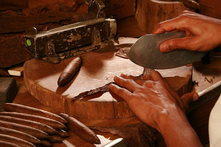 Punta Cana: Cigar Factory Visit and Local Shopping Tour Punta Cana: Tour of the Cigar Factory