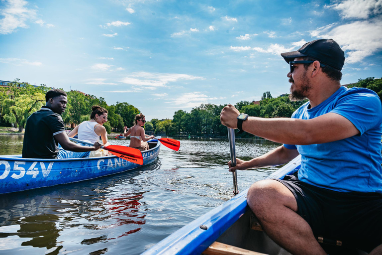 Berlin: Guided Tour by Canoe Berlin: Guided Tour by Canoe Sightseeing