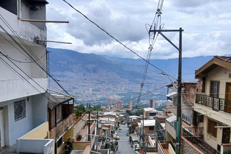 Night getaway, Picacho viewpoint, and 7 other viewpoints in Medellín