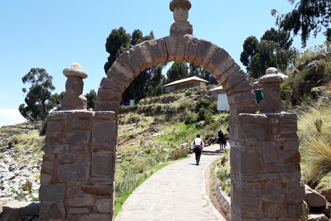 LAKE TITICACA 2 DAYS AND 1 NIGHT TOUR: UROS AMANTANI AND TAQUILE ISLAND