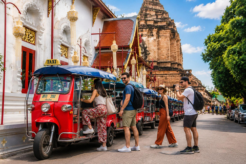 Chiang Mai: Old City Guided Tuk-Tuk Tour with Market Visit Option 1: Express Tuk Tuk Experience (2 hours) English Guide