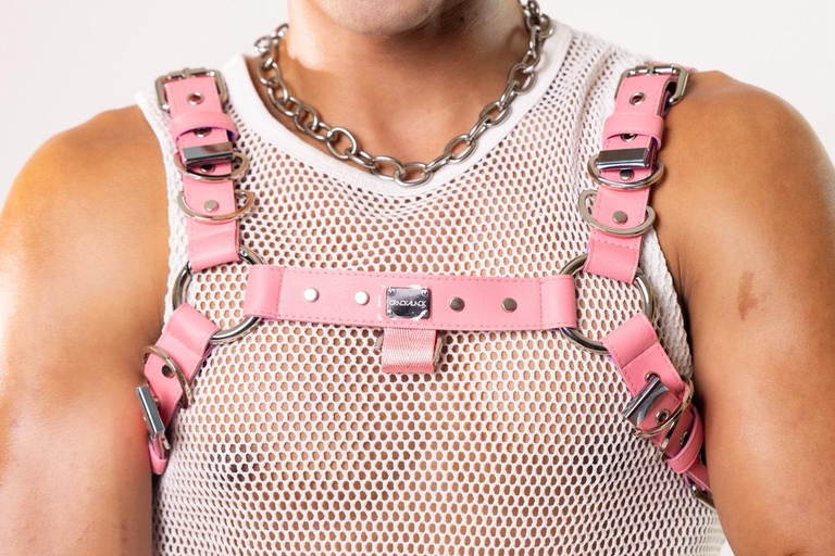 Bangkok: Harness-Making Workshop with a Thai Queer Designer Mega Crack