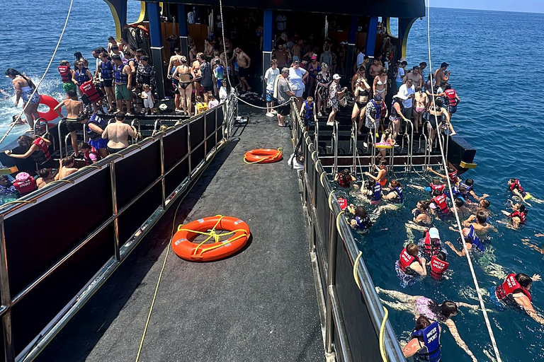 Alanya: Grand Pirate Ship Cruise – Caves, Bar & Foam Party All-Inclusive Drinks + Hotel Transfer