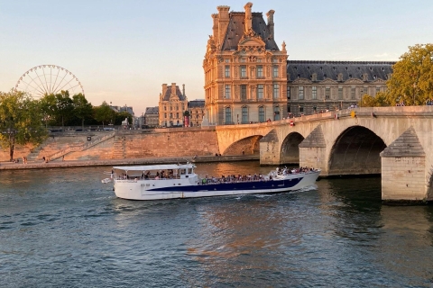 Paris: Aperitif-Bootsfahrt auf der Seine bei NachtOption mit Champagner