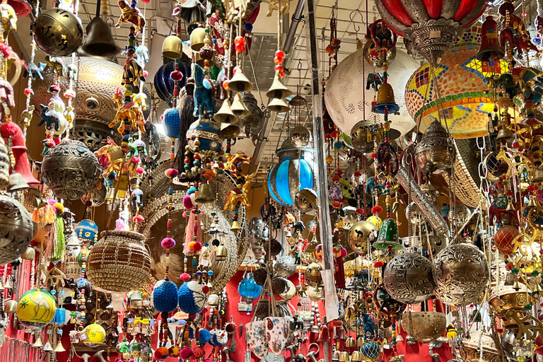 Tour di gruppo: Grande Moschea del Sultano Qaboos e Nizwa