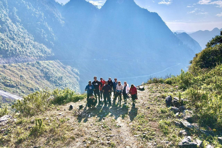 Tour Ha Giang Loop 3 giorni Easy Rider con Jasmine