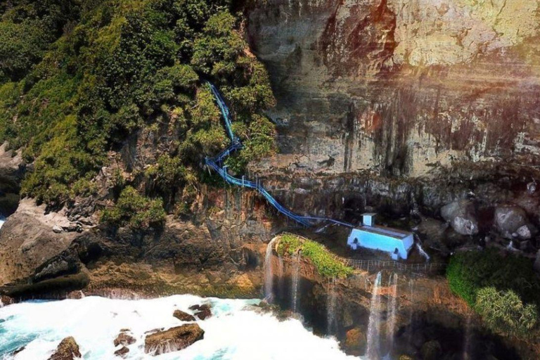 Bali: tour privato di Nusa Penida con snorkeling, tutto inclusoTour misto di Nusa Penida con servizio di pick up nell'area di Bali