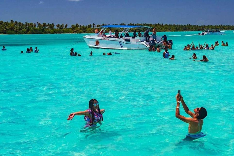 Aventura Exótica a Isla Saona: Paraíso en la Piscina Natural