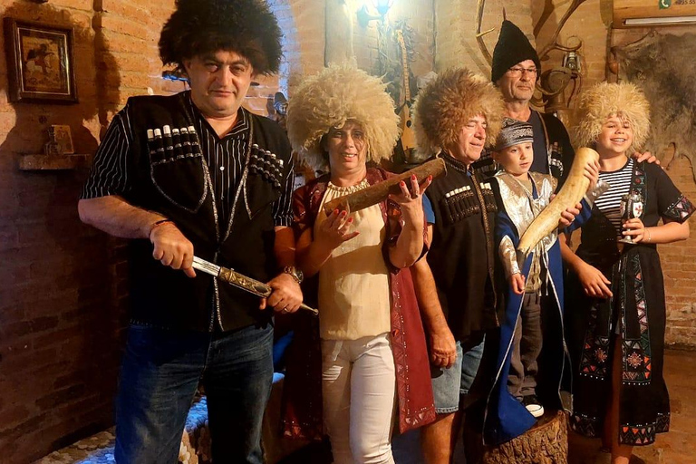 Tbilisi: Georgian Cooking Class in Family with Dinner & Wine