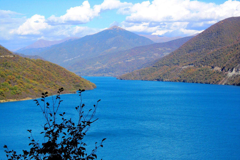 De Tbilisi até os arredores do Monte Kazbek!