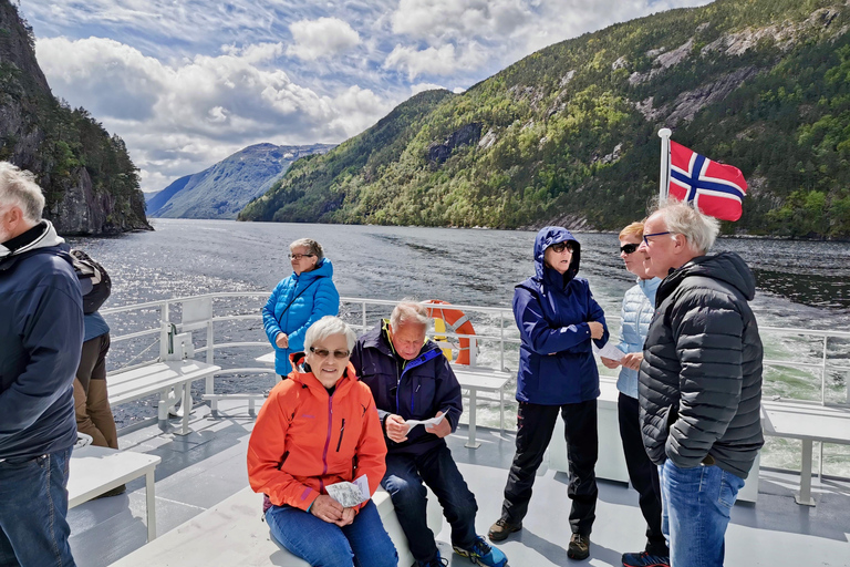 Bergen: Mostraumen Fjord Cruise with Live GuideBergen: Mostraumen Fjordcruise with Live Guide