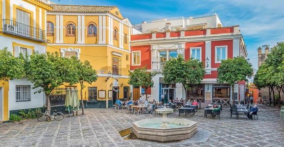 Seville: Guided Walking Tour with Local Guide