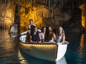 Palma: Entrada a las Cuevas del Drach, Concierto de Música y Paseo en Barco