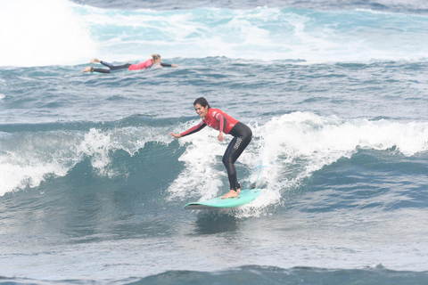 Puerto de la Cruz: Have your first surfing experience at Playa Martiánez