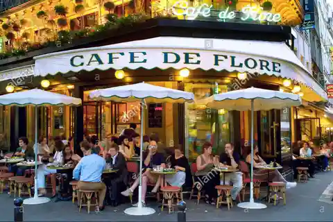 Paris: Saint-Germain-des-Prés Guided Tour with Wine & Cheese