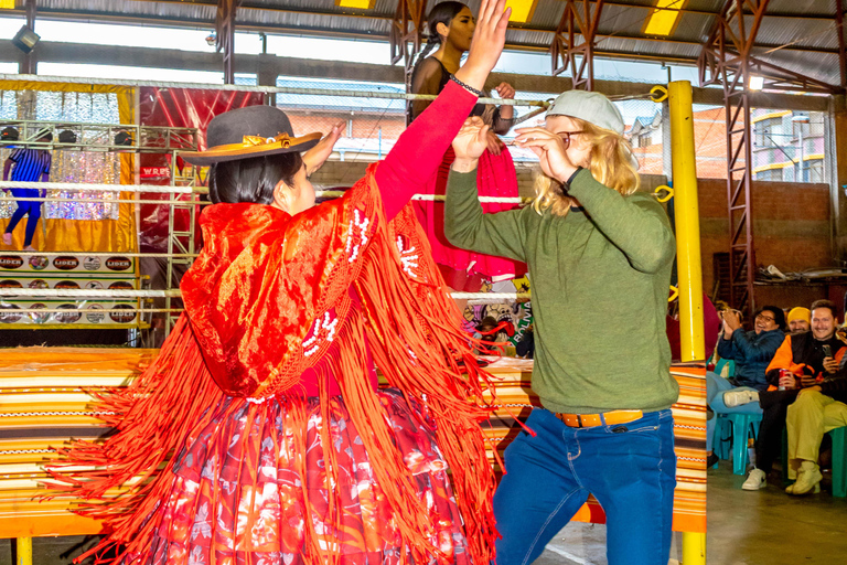 La Paz: Cultural Experience with a Bolivian Cholita and Wrestling
