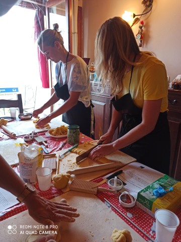Visit Sicilian Cooking class fresh pasta and grandma's meatballs in Cefalù