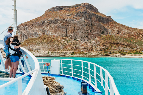 Depuis le port de Kissamos : croisière en bateau vers la lagune de Balos et GramvousaDepuis le port de Kissamos : croisière en bateau vers Balos et Gramvousa et déjeuner