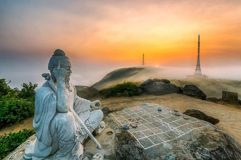 Da Nang: Son Tra Peninsula Guided Hike to Ban Co Peak Small Group Tour