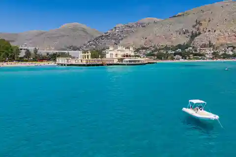 Palermo: Boat Tour to Mondello - Isola delle Femmine