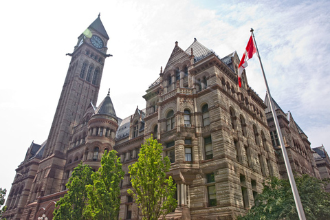 Toronto: 3-hour City Highlights Tour Toronto: 3-Hour Tips-Based Walking Tour in English