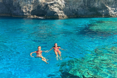 Folegandros: Group Boat Tour with Snorkeling Small Group Tour - Discover Unspoiled Coastlines