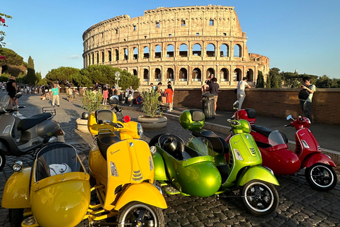 Rom: Vespa Vespa Sidecar Tour med upphämtning från hotell