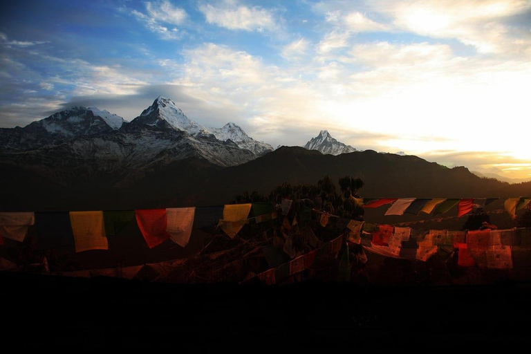 Pokhara: 3-Day Ghandruk Village Trek with Guide