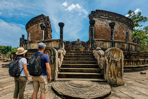 Sigiriya: Polonnaruwa City Tour & Ethical Minneriya Safari Sigiriya: Polonnaruwa Heritage Tour & Elephant Safari