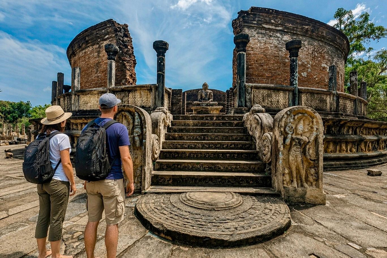 Sigiriya: Polonnaruwa City Tour & Ethical Minneriya Safari Sigiriya: Polonnaruwa Heritage Tour & Elephant Safari