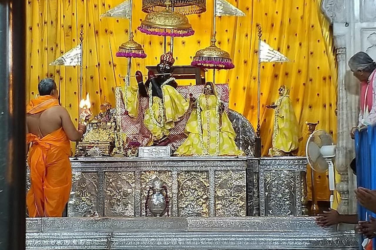 Visite spirituelle et royale de Jaipur - Temples et palaisJaipur : temple Govinddevji, palais de la ville et Jantar Mantar