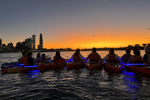 Sydney : Excursion en kayak au coucher du soleil sur le port de SydneySydney : Excursion en kayak au coucher du soleil sur le port de Sydney - Kayak simple