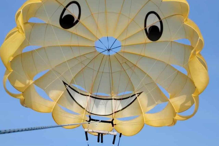 Boracay: Parasailing-äventyr med Insta 360-graders kamera