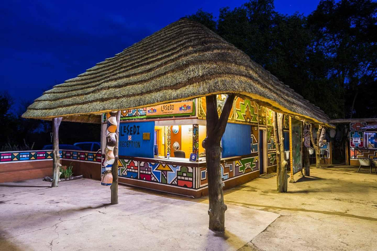 Lesedi Kulturerlebnis + Mittagessen oder AbendessenLesedi Kulturerlebnis + Mittagessen