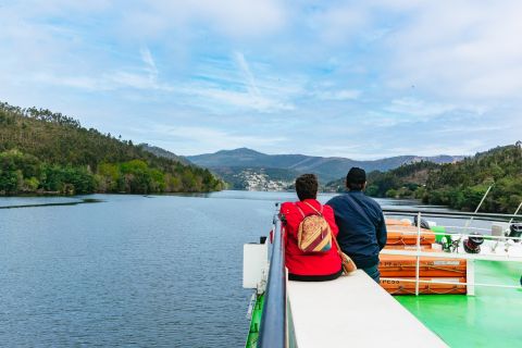 From Porto: Douro River Cruise to Régua with Lunch