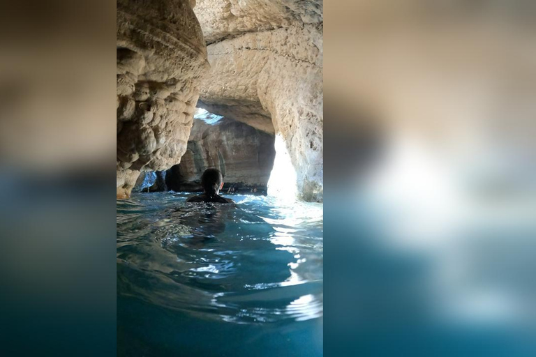 Muscat: Wadi Shab, Fins Beach, & Bimmah Sinkhole Tour