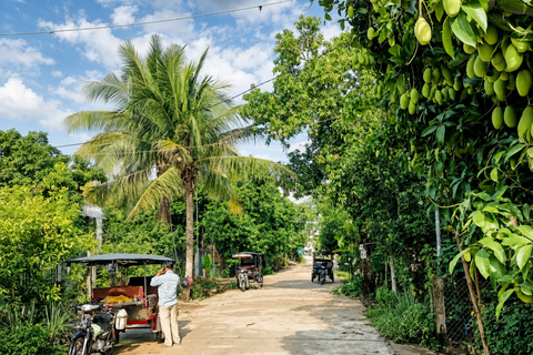 Phnom Penh: Silk Island & Countryside by Tuk Tuk with Snack