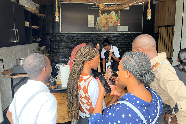 Kigali: Traditional Coffee MasterClass from Farm to Cup