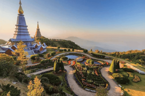 Chiang Mai: Pro Private Driver Service with Custom Itinerary