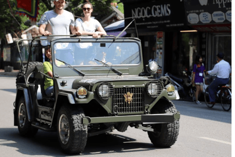 Historische jeeptour door Hanoi: een voorproefje van cultuur, bezienswaardigheden en plezierHistorische legerjeep van Hanoi: een voorproefje van cultuur, bezienswaardigheden en plezier