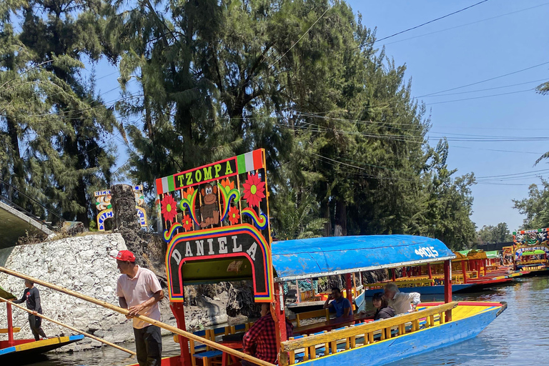 Viaje por Xochimilco sin transporte