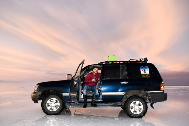 3-Day, 2-Night Tour: Uyuni – San Pedro de Atacama, Chile 3-day, 2-night tour: Uyuni - San Pedro Atacama, Chile