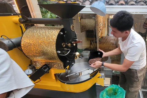 Bogota: Roasting Experience Tour with Exotic Coffee