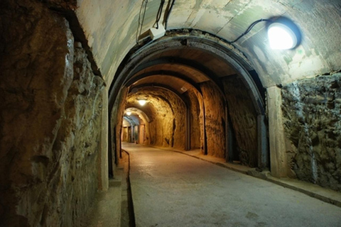 Okinawa: Private WWII History Tour with Guide Up to 8guests 8hour