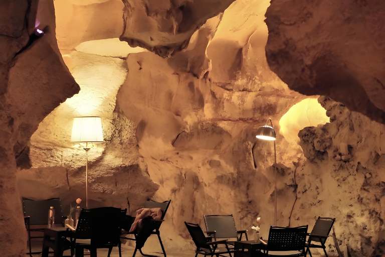 Guilin: Chuanshan cave Tour with Sunset Views