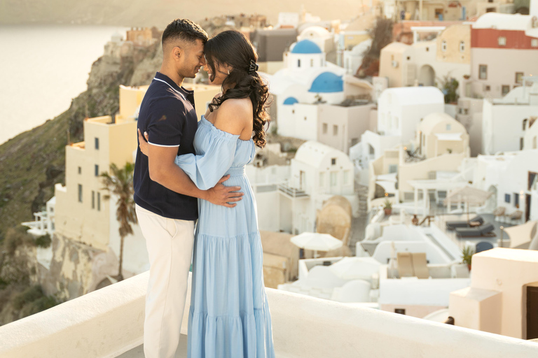 The Art of Santorini Light in Oia by Rey 1 HOUR FAMILY OIA