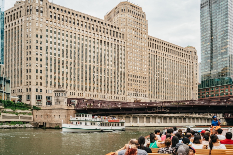 Chicago: Architecture River Cruise Skip-the-Ticket LineTreffpunkt Navy Pier